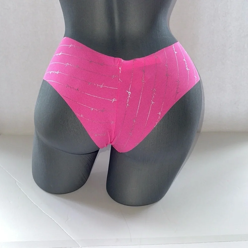 Victoria’s Secret Pink No Show Seamless Cheekster Panty Underwear. NWT